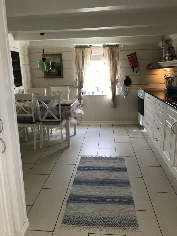 Holiday home Koselig Landsbyhus I Nordfjord *